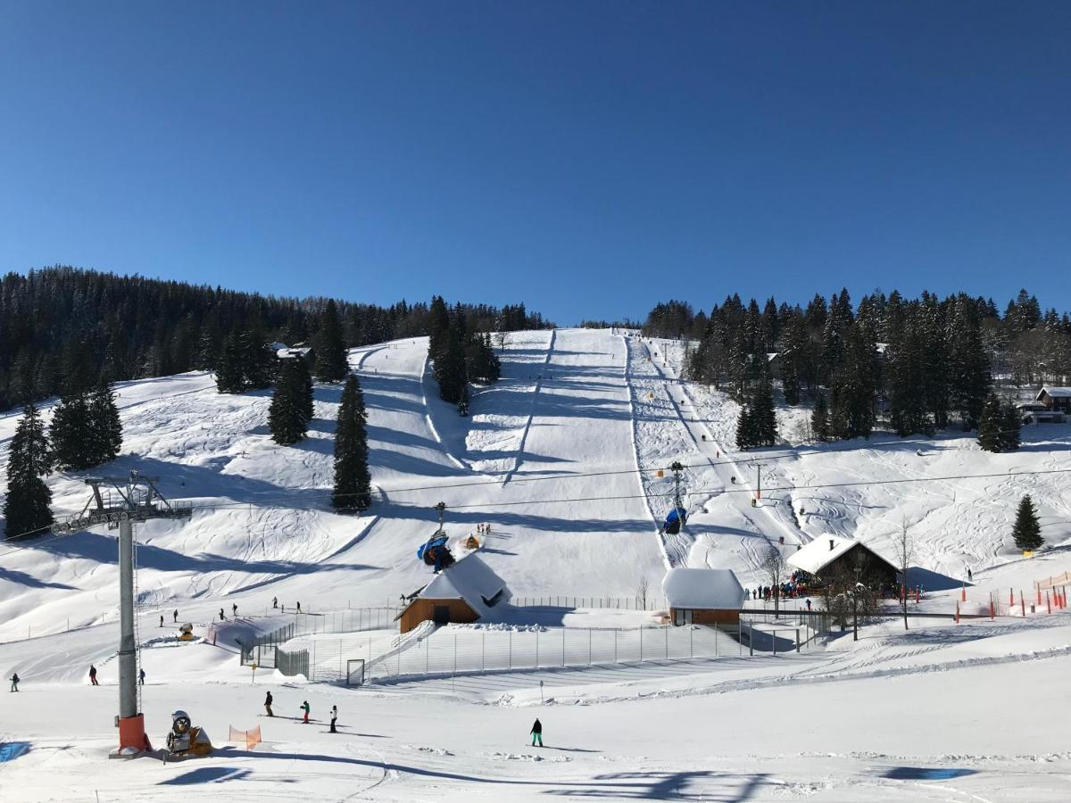 Ferienwohnung Feldberg Mit Whirlpool Direkt An Der Skipiste ภายนอก รูปภาพ