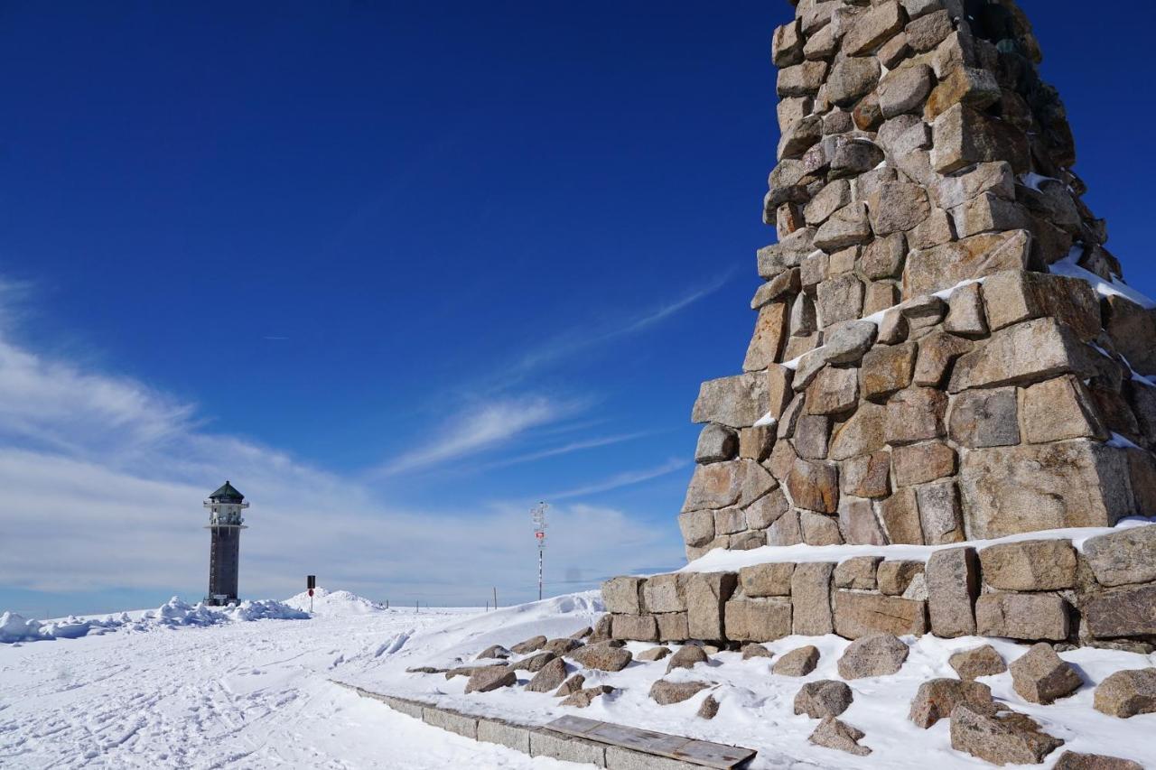 Ferienwohnung Feldberg Mit Whirlpool Direkt An Der Skipiste ภายนอก รูปภาพ